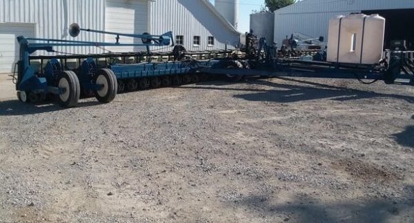 2005 KINZE 3700 - Image 4