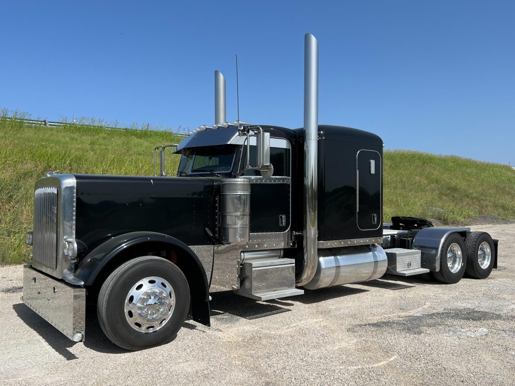 2011 Peterbilt 389 – Nationwide Auctions